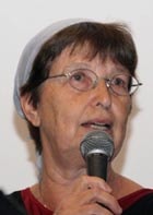 רות גומבו